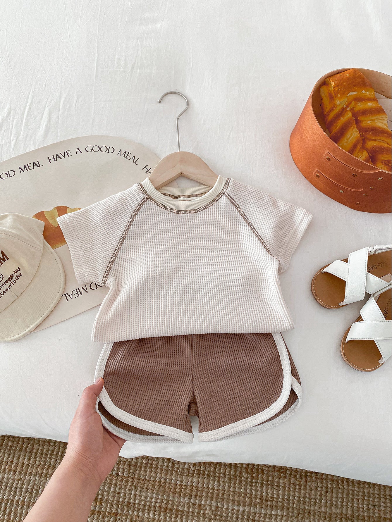 Baby Summer Outfit 2-Piece Set - Unisex T-shirt & Shorts