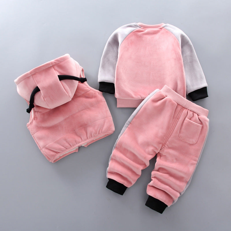 Cozy Bee 3-Piece Baby Fleece Outfit