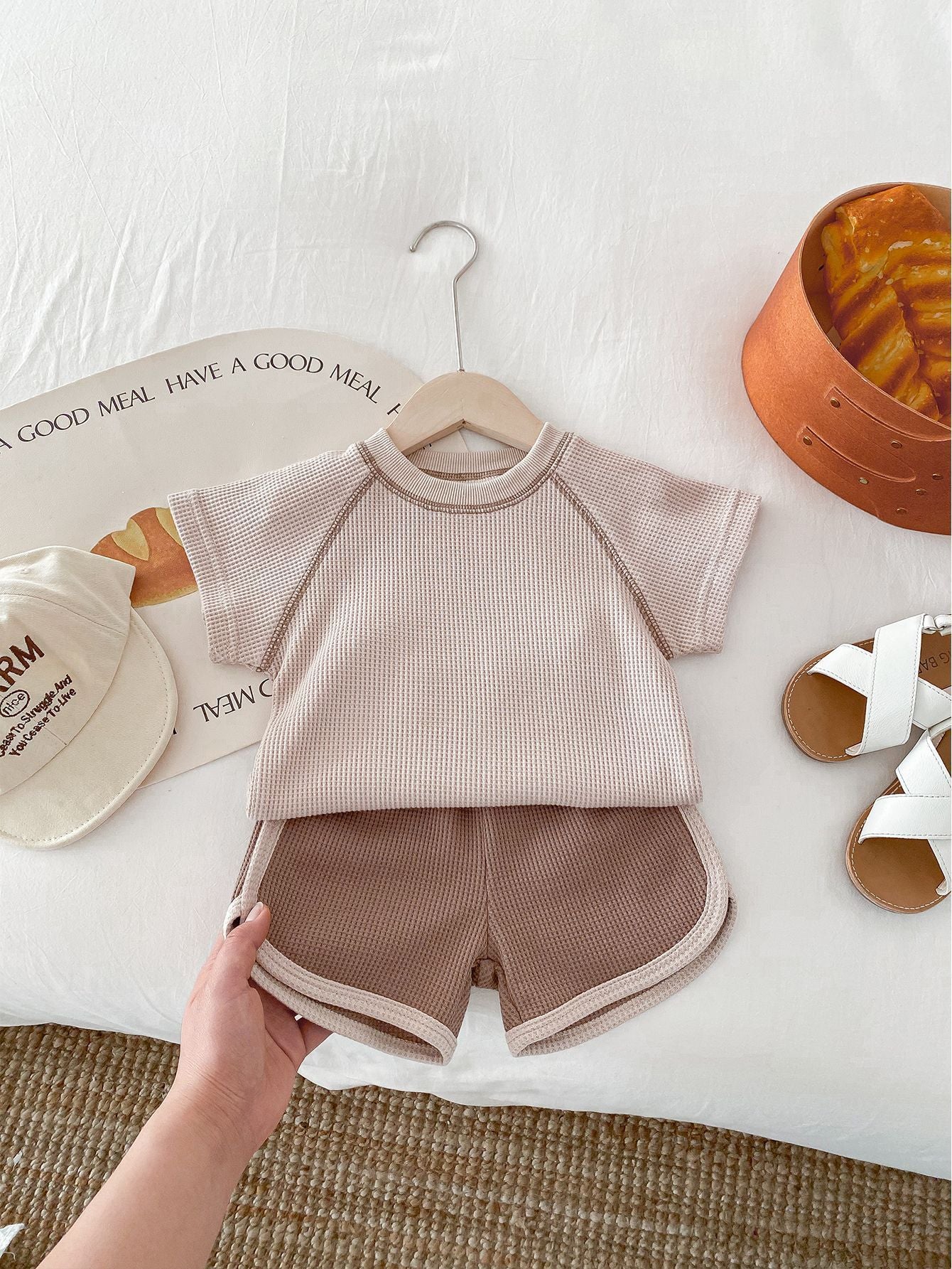 Baby Summer Outfit 2-Piece Set - Unisex T-shirt & Shorts